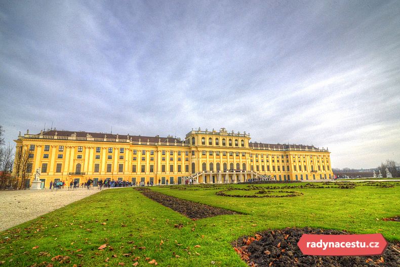 Honosný Schönbrunn