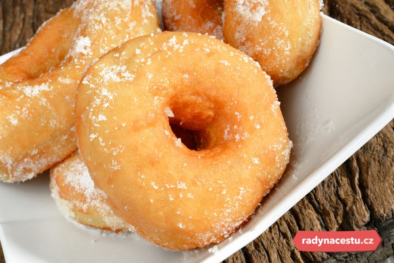 V Itálii se v době karnevalu jedí koblížky - zeppole, graffe…